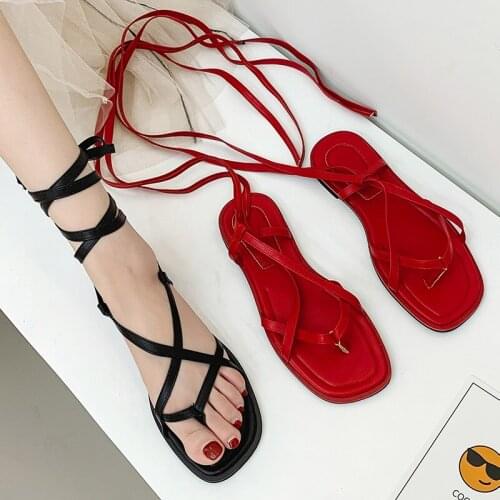 2021 New Summer Womens Clip Toe Sandals Ankle Strap Solid Ladies Flat Shoes Fashion Beach Shoes Comfortable Women Footwear