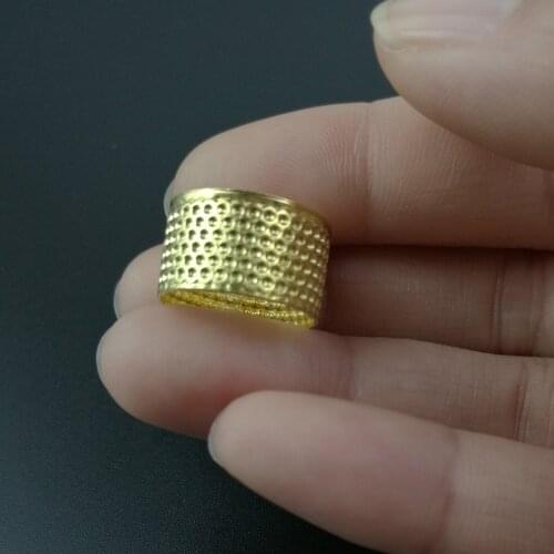 3pcs Golden Sewing Thimbles Practical Vintage Metal China Tradional Sewing Machine Craft DIY Tools Diameter 1.8cm Width 0.39