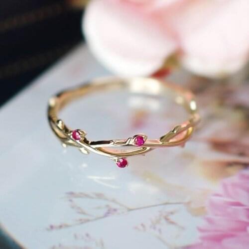 New Yellow Gold Color Retro Plant Ring Inlaid Red Corundum Rings Small Women Gold Plating Engagement Proposal Ring Size 5-10