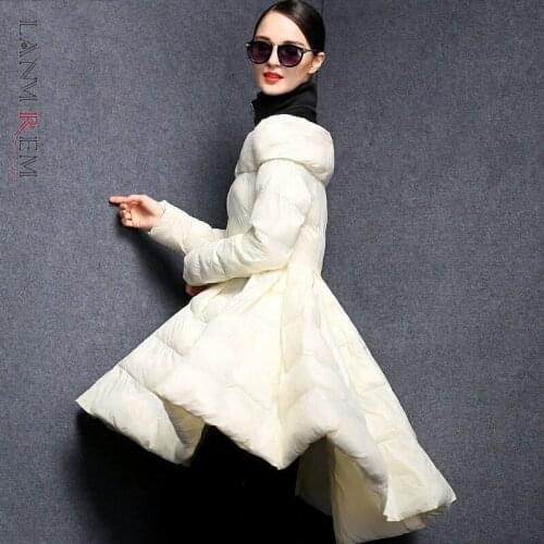 LANMREM 2021 Winter New Women Stand Collar Long Sleeve Mid-length Big Hem Zipper Patchwork Cotton Coats Female Fashion 2W501