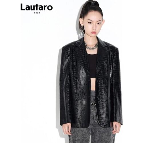 Lautaro Autumn Black Shiny Reflective Crocodile Pattern Faux Leather Blazer Women Long Sleeve Elegant Luxury Korean Fashion 2021
