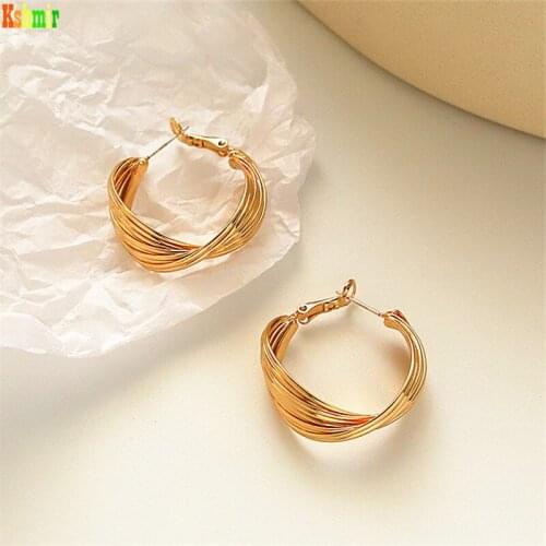 Kshmir New twisted Geometric Earrings, metallic gold Earrings, 2020 Womens Fashion Metallic earrings
