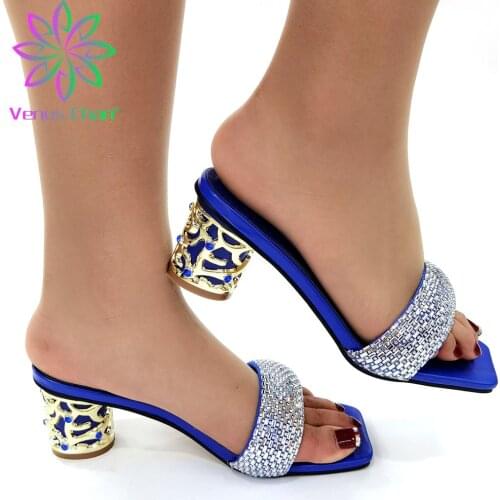New Nigerian Comfortable Heels Women Shoes with Shinning Crystal in Royal Blue Color Design African Ladies Shoes for Garden
