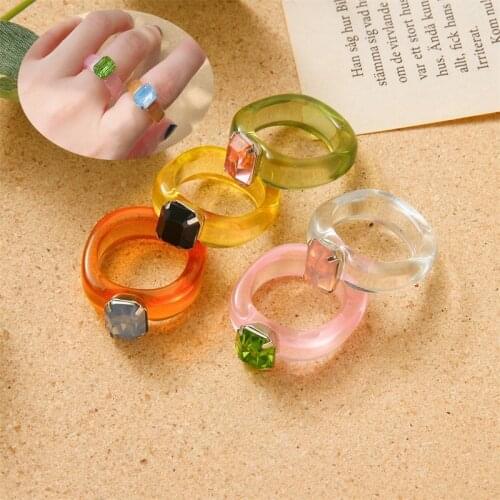 2021 New Trendy Popular Irregular Geometric Colorful Transparent Rings Crystal Rhinestones Acrylic Ring for Women Jewelry