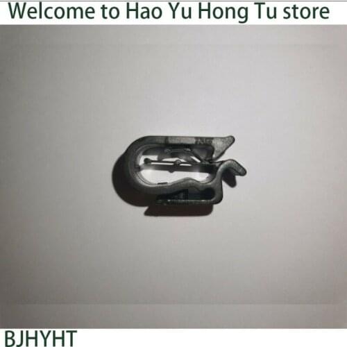 FOR Land Rover Discovery 4 L319 Wind Hood Washing Machine Hose Bracket YYE000030 OEM brand new