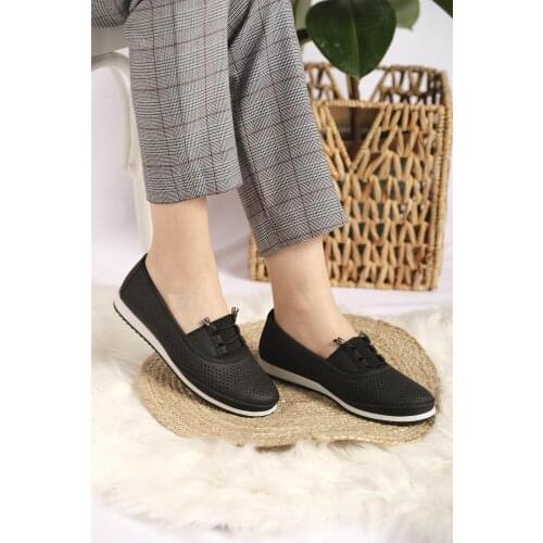 Kameron Orthopedic Gel Outsole Lacing Detailed Woman Sneaker