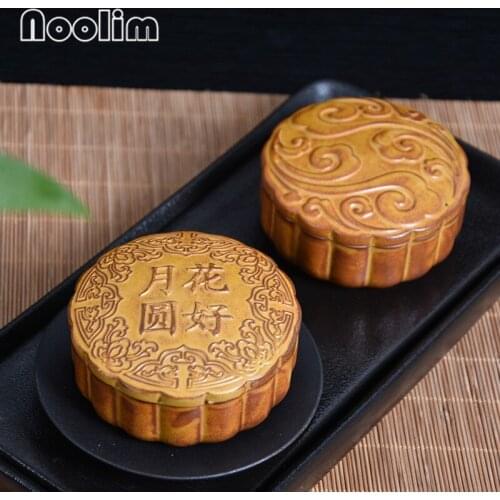 Ceramic Mid-Autumn Moon Cake Shape Tea Caddy Sealed Spice Jar Creative Small Travel Canister Portable Kitchen Storage Tank