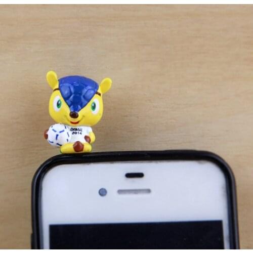 Action Figure random tricolor armadillo shook 3cm PVC 3.5mm World Cup mascot decoration Dustproof dust plug Model Anime phone