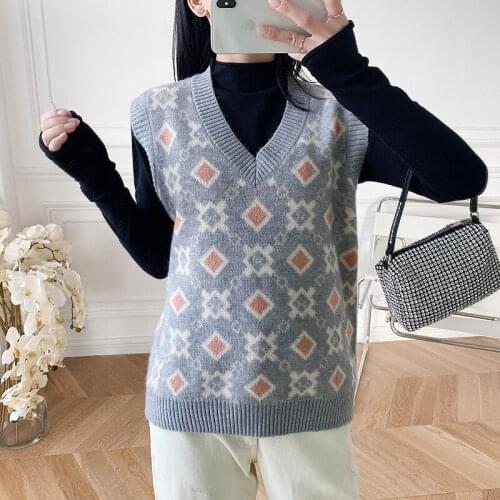 Urifens Autumn And Winter 2021 Chic Knitted Vest Womens Korean Loose Sleeveless Vintage Sweater Vest Floral Pullover Tops BN62U
