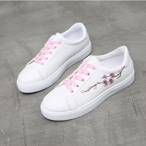 Fashion Flower Leather Women Shoes Woman Flats Lace-up Casual Shoes Ladies Shoes White 2020 New Autumn Women Sneakers Plus Size