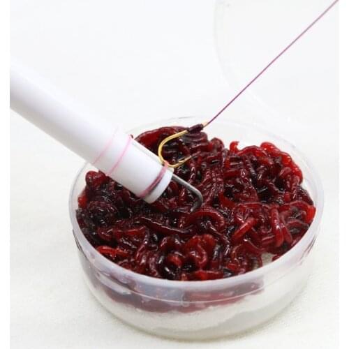 Earthworm Bait Lure Bloodworm Clip Device with Rubber Bands Portable ABS Fishing Tackle
