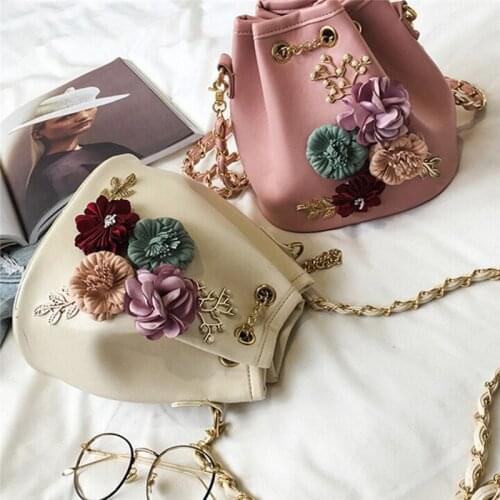 Design 2020 Womens Handmade Flowers Bucket Bag Shoulder Bag Crossbody Pearl Wallet Casual Mini Messenger Bags