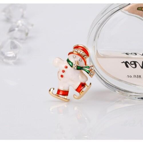 Dressed Ice Skates Snowman Brooch Red Cap Green Scarf Dress Up Brooches for Women Child Christmas Gift Jewelry Enamel Pins