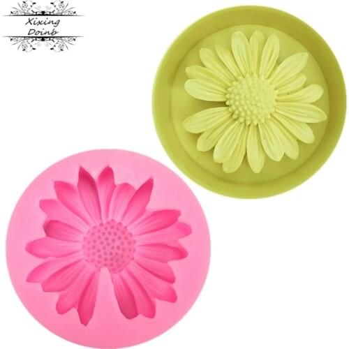 DIY Daisy shape silicone mold sugar craft cake decoration tool clay candy chocolate fudge mold