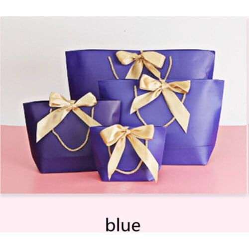 Gold Present Box For Pajamas Clothes Books Packaging Gold Handle Paper Box Bags Kraft Paper Gift Bag With Handles