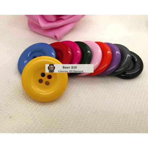 Free shipping!Coat dust coat 30MM buttons DIY Material 4-Holes Button Resin Big Round edge Complete size color