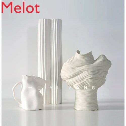Modern Twisted Handmade Ceramic Decoration Flower Flower Container Homestay Hotel Art Glass Vases for Flower Arrangements
