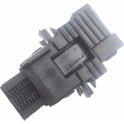 61316967601 Brake Stop Light Switch for BMW E38 E39 E46 E53 X5 E65 E66