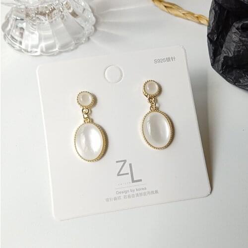 Sweet Girl Earrings Korean Fashion New Earrings Temperament Wild Small Fresh Super Fairy Crystal Earrings Womens Clothing