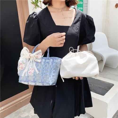 Summer Leisure Plastic Woven Womens Handbag Designer Large Capacity Female Handbag Vegetable Basket Bohemian Vacation Beach Bag