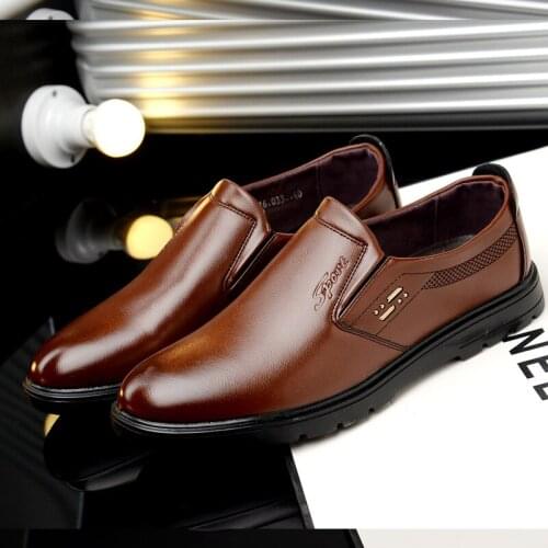 New Fashion Men Business Dress Loafers British Style Pointy Black Shoes Oxford Breathable All-match Formal Wedding Shoes Men