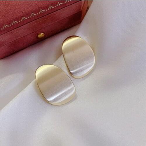 Vintage 2020 New Fashion Gold Color Metal Drop Earrings for Women Trendy Simple Knot Twist Statement Earrings Jewelry
