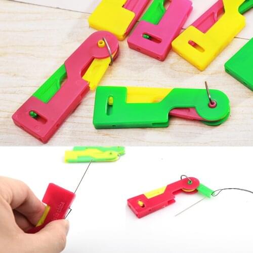 1Pcs New Sewing Needle Threader Thimble Thread Tool Threader Elderly Guide Easy Device Automatic Thread Sewing Supplies