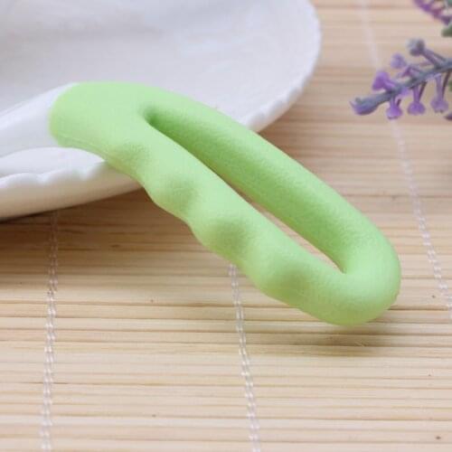 2Pcs Baby Infant Spoon Solid Feeding Safe Pacifier Bending Spoon Curved Flatware