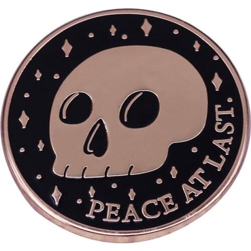 Peace At Last Skull Button Enamel Pin Anti-Waar Brooch love the world Badge Jewelry