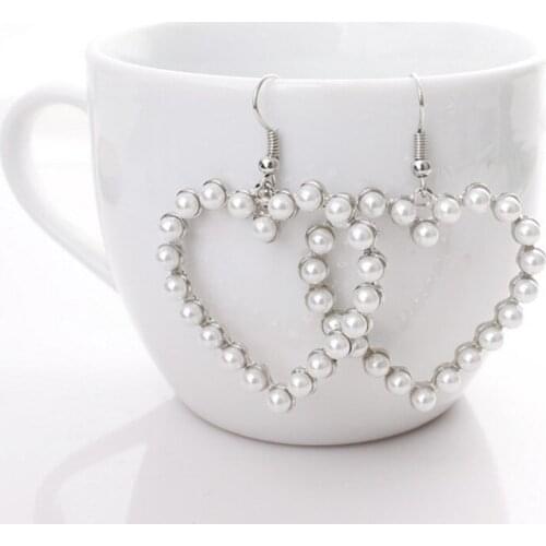 Harajuku Vintage Geometry Love Heart Earrings Sweet Lovely Simulation Pearl Hollow Peach Heart Earrings Woman Gift Jewelry