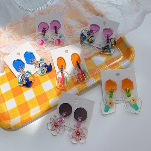 U-Magical Creative Multicolor Transparent Arcylic Flower Dangle Earring for Women Heart Geometric Head Portrait Earring Jewelry