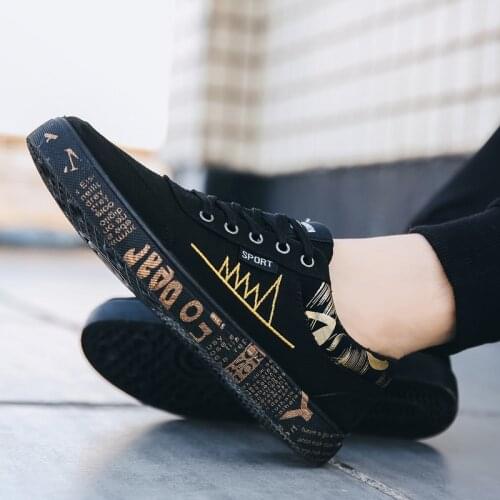 Shoes Men Casual Shoes Canvas Light Comfortable Sneakers Outdoor Walking 2021 New Flats Men Shoes Fashion Zapatillas Hombre