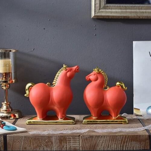 Modern Fengshui Horse Ceramic Sculpture Decoration Home Livingroom Desktop Furnishings Crafts Bookcase Store Statue Accessories