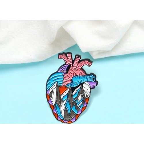Cartoon Heart Brooches Creative Peak Anatomy Visceral Heart Enamel Pin Badge Brooch Lapel Broche Shirt Jewelry Gift for Friends