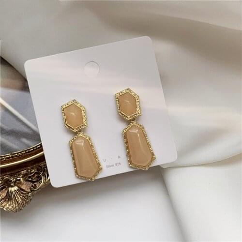Baroque Vintage Brown Irregular Acrylic Drop Earrings Korean Classic Pendent Earrings for Women Girls Ear Jewelry Gift Wholesale