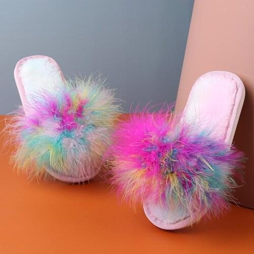 Qunq Winter Kids Furry Slides for Girl Rainbow Colorful Girls House Slippers Cute Toddler Teens Children Fur Slides Shoes TPR