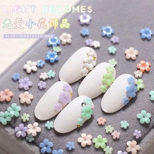 Variable Color Flowers 3D Nail Art Decorations Shiny Flower Color Change With Sunshine Manicure Design Nail Accessories DIY