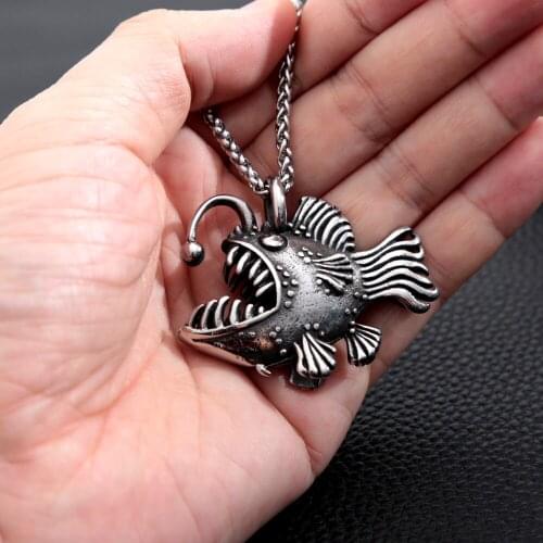 Unique 3D Lantern Fish Pendant Necklace Punk Stainless Steel Mens Biker Necklace Ocean Shine Hunter Fish Pendant Fashion Jewelry