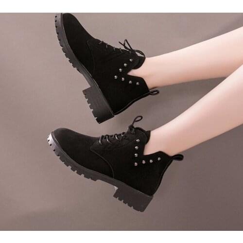 2021 New Fashion Winter Plus Velvet Lace Suede Rivet Classic Non-slip Wild Casual Comfort Fashion Warm Women Booties Hot Deal