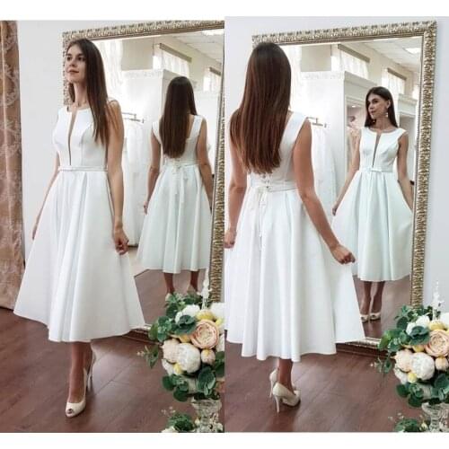 2021 Wedding Dress Short Satin Sleeveless Knee Length Bridal Gowns Charmin V-Neck A-Line White Custom Made Lace Up Elegant For