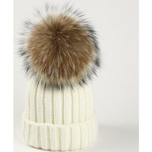 202011-shi winter warm big really Raccoon fur pompon street lady Skullies Beanies cap women outdoor leisure hat