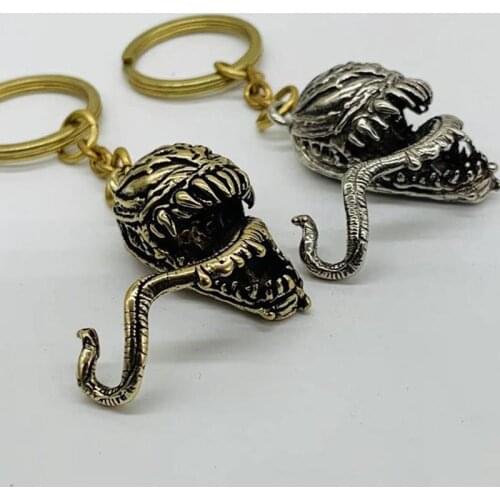 Handmad Solid Brass Keychain Monster Skull Venom Hook key Chains Car Key Ring Vintage Copper Key Holders Organizer
