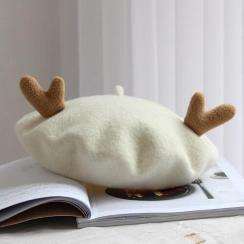 Japanese Sen Department complex Gubei Lei hat female autumn and winter pure wool lovely antlers Christmas hat painter hat bud