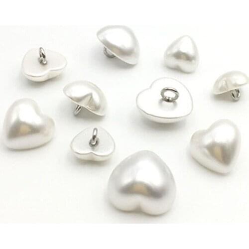 New Love Heart-shaped Lovely Pearl Button Copper Leg Hand DIY Sewing Button Shirt Sweater Peach Heart Decorative Button