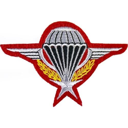 1 PCS Innovative Pilot Medal Air Force Uniform Accessory Emblazoned with a Five-pointed Star Parachute Patch