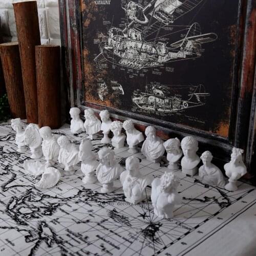 Mini plaster statue full set of three-dimensional classic design resin crafts ornaments