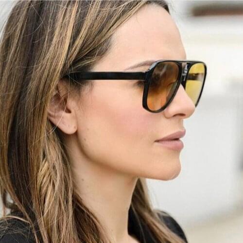2021 New Vintage Classic Pilot Yellow Sunglasses Women Fashion Big Frame Gradient Sun Glasses Men Driving Shades Oculos Feminino