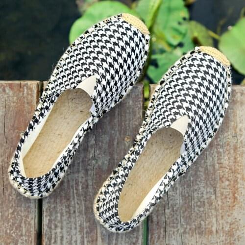 New Summer Loafers Flat Shoes Lovers Black Fashion Printed Canvas Mens Loafers Outdoor Slip-on Casual Shoes Fisherman Shoes Men