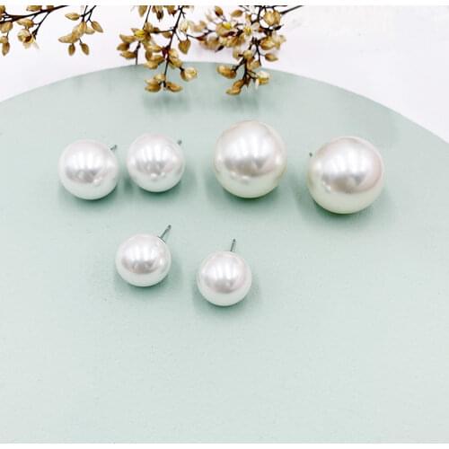 1.5cm 2cm 2.5cm Big Round Imitation Pearl Earrings Korean Elegant White Pearl Statement Stud Earrings for Women Wedding Jewelry