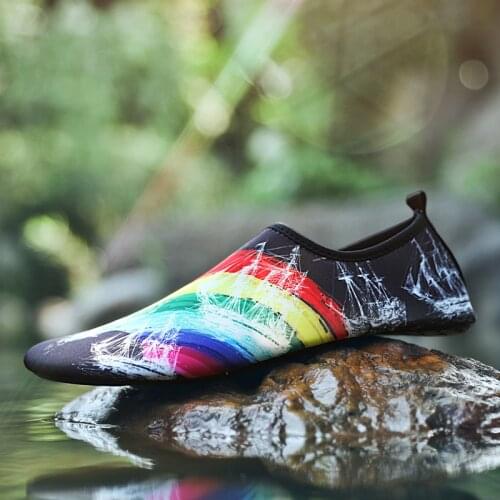 Summer Light Womens Water Shoes Rainbow Printing Mesh Soft Aqua Socks Sea Swimming Beach Surfing Slippers Unisex Zapatos De Agua